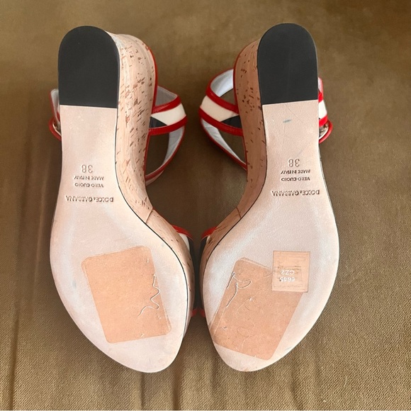 👠👠Dolce&Gabbana Wedge - Picture 11 of 12